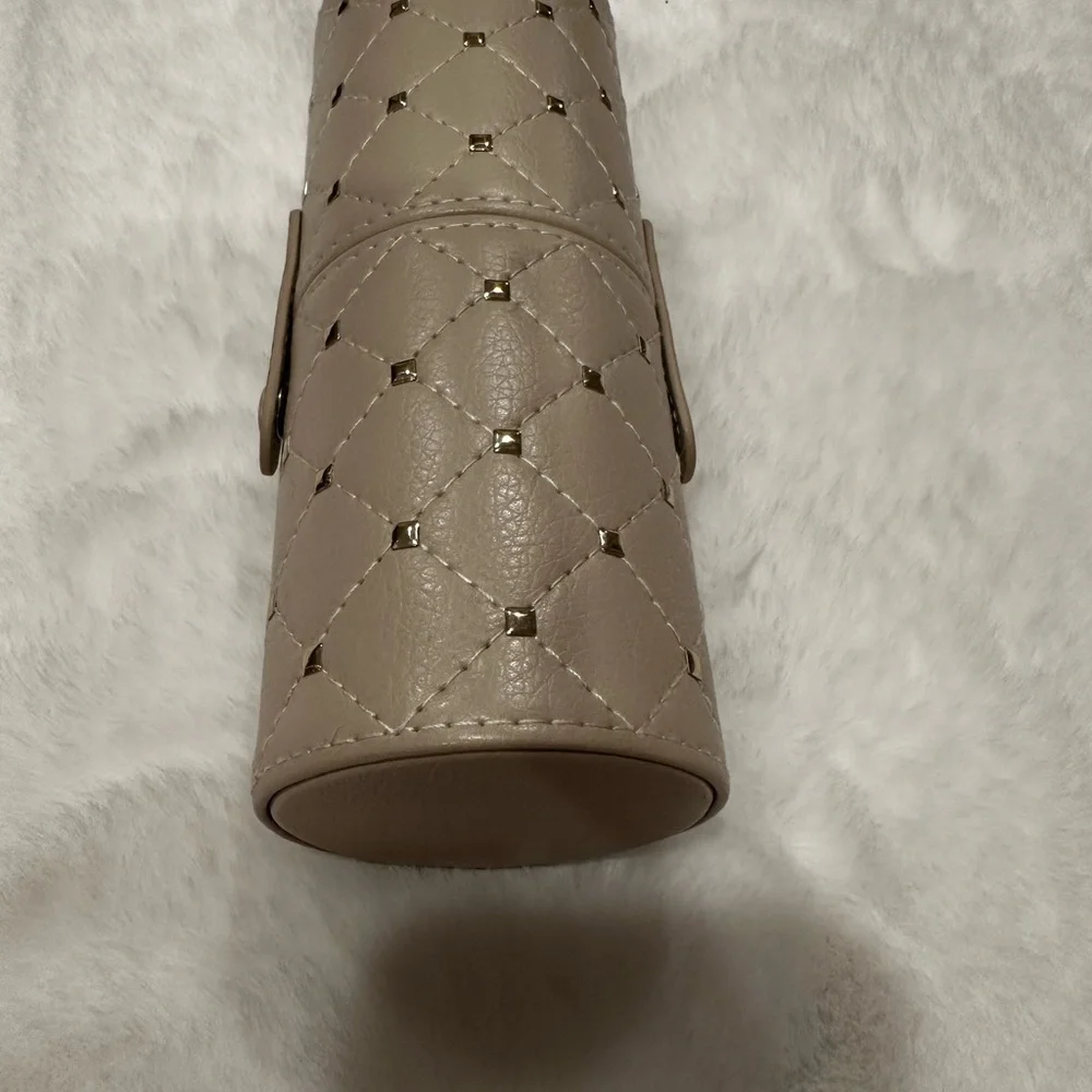 BH Cosmetics Quilted Makeup Brush Holder - Beige and Gold